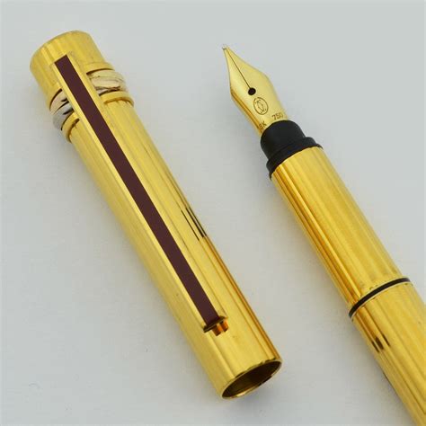 must de cartier fountain pen.